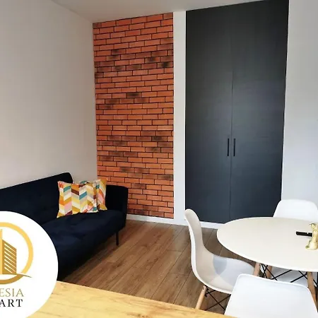 Ceglany Apartment *